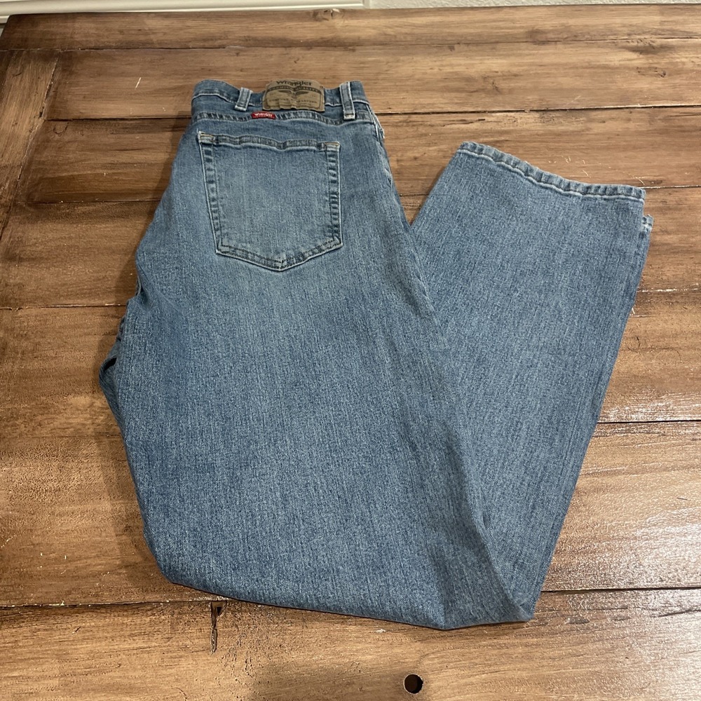 Wrangler Mens Relaxed Fit Jeans 32x31 Classic Blue Denim Casual Wear